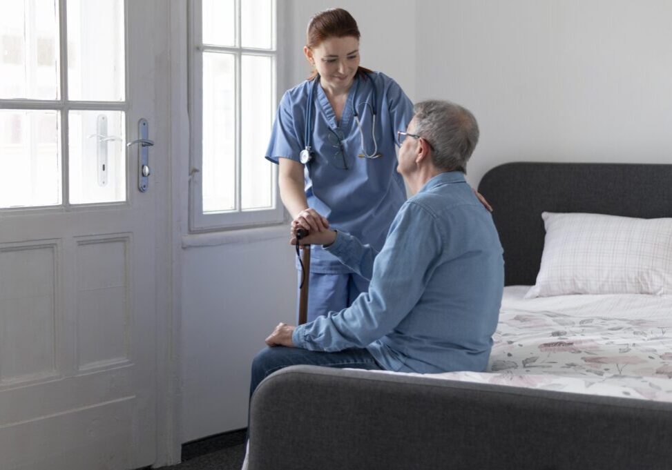 medium-shot-nurse-checking-man (1)